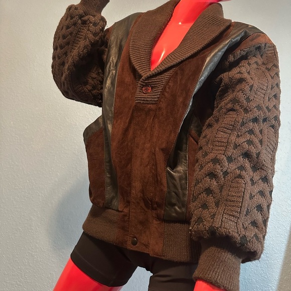 Saxony Vintage and rare to find Leather Jacket - Picture 2 of 13